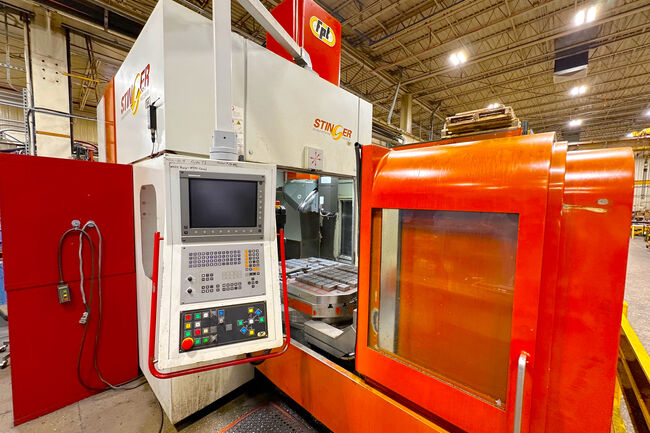 Rivendita Centro di lavoro a 5 assi o più FPT STINGER usato