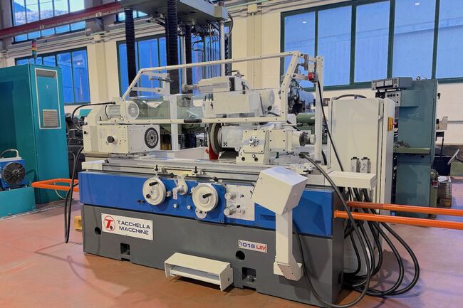 Rivendita Rettifica per esterni e interni Tacchella 1018 UM usata