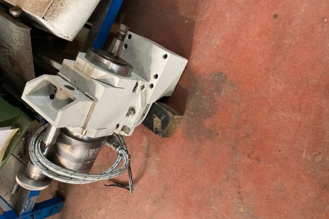 Rivendita Accessori macchine utensili CAMUT TESTA PER CODE DI RONDINE usati