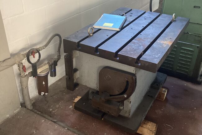 Rivendita Accessori macchine utensili Cubo CUBO 700x1000 mm usati