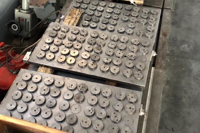 Rivendita Accessori macchine utensili Piano magnetico TECNOMAGNETE MillTec 510GR70 usati