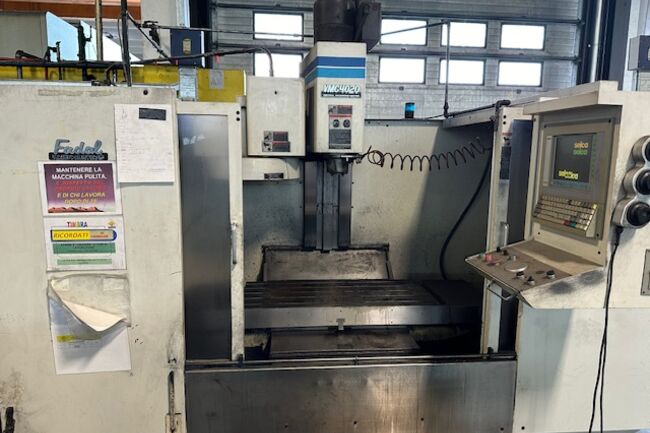 Rivendita Centro di lavoro verticale FADAL VMC4020 usato