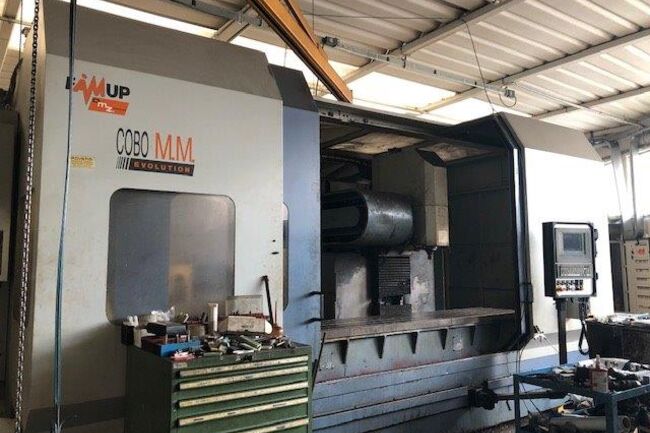 Rivendita Centro di lavoro verticale a montante mobile FAMUP-OMZ COBO usato