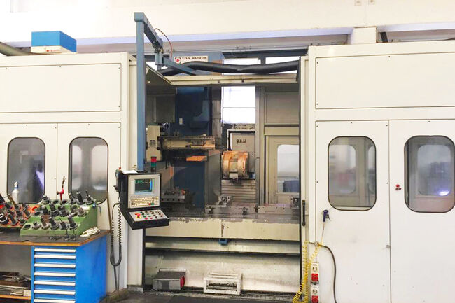 Rivendita Fresatrice banco fisso TOS KURIM FSQ100 KR/A3 usata