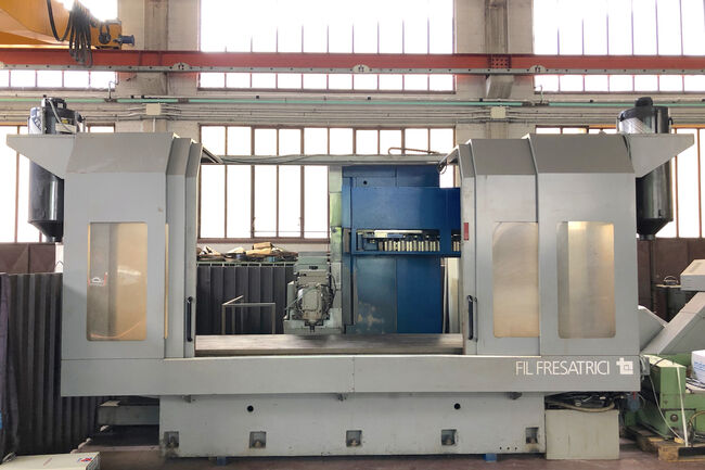 Rivendita Fresatrice a montante mobile FIL FSM 300 usata