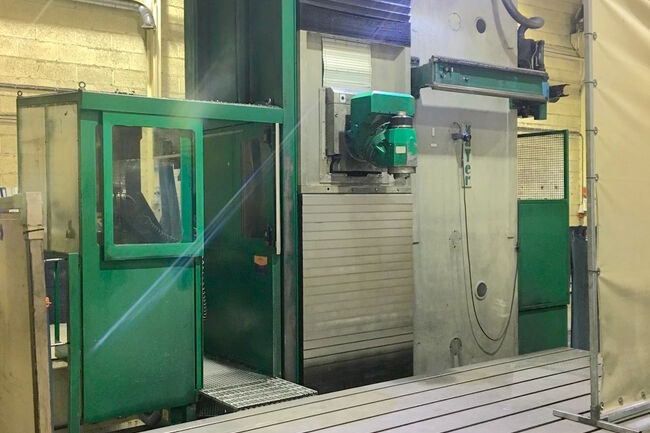 Rivendita Fresatrice a montante mobile ZAYER 30KCU7000 AR usata