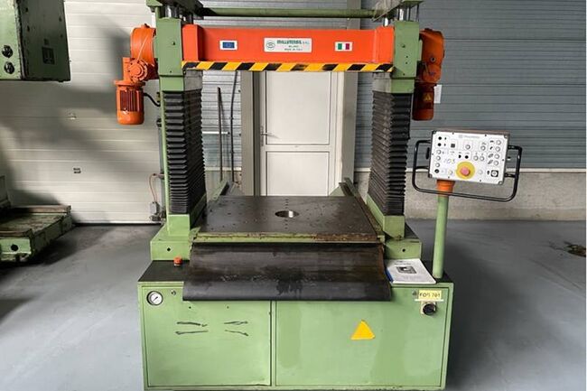 Rivendita Pressa prova stampi MILLUTENSIL BV26 usata