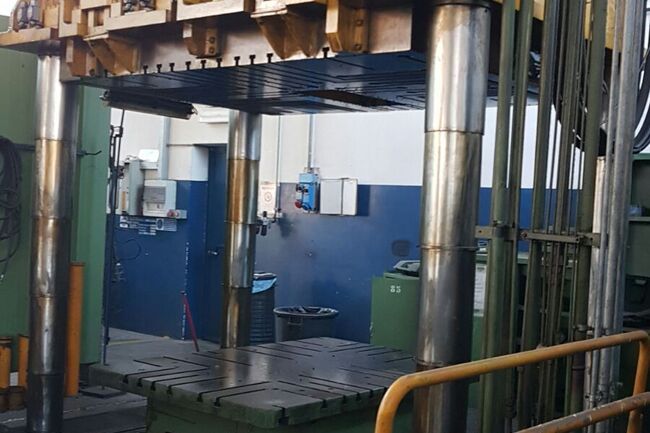 Rivendita Pressa prova stampi TCS 150 T usata