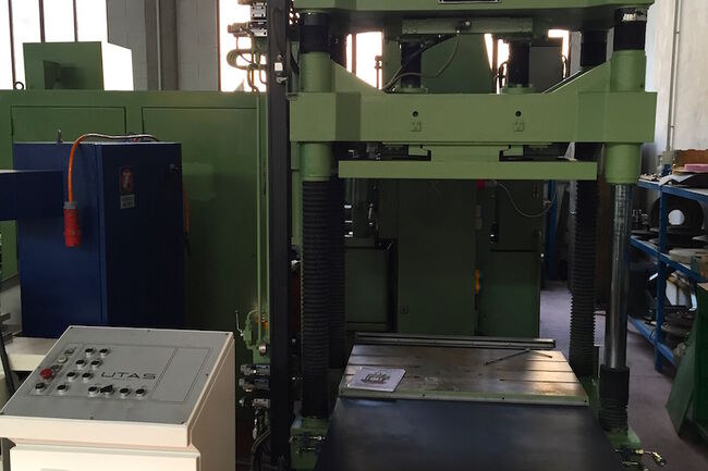 Rivendita Pressa prova stampi UTAS GR2 usata