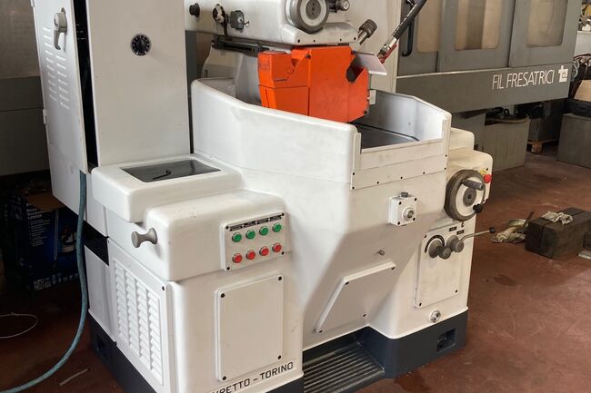 Rivendita Rettifica tangenziale con tavola girevole FAVRETTO RT60 usata