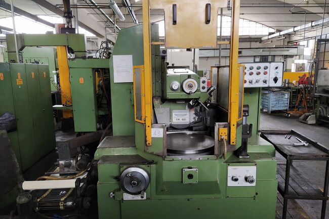 Rivendita Rettifica tangenziale con tavola girevole FAVRETTO TR 60 usata