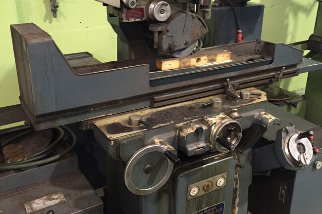 Rivendita Rettifica tangenziale JONES & SHIPMAN 1400 usata