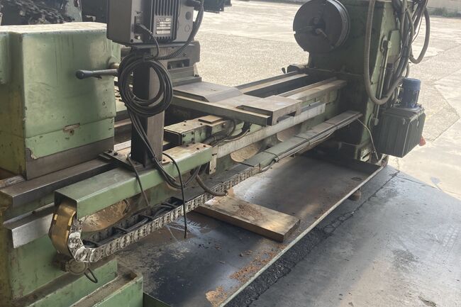 Rivendita Tornio parallelo Saporiti 400x2000 usato